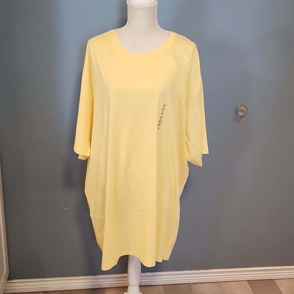 NWT Roundtree & Yorke Cotton staple basic t-shirt